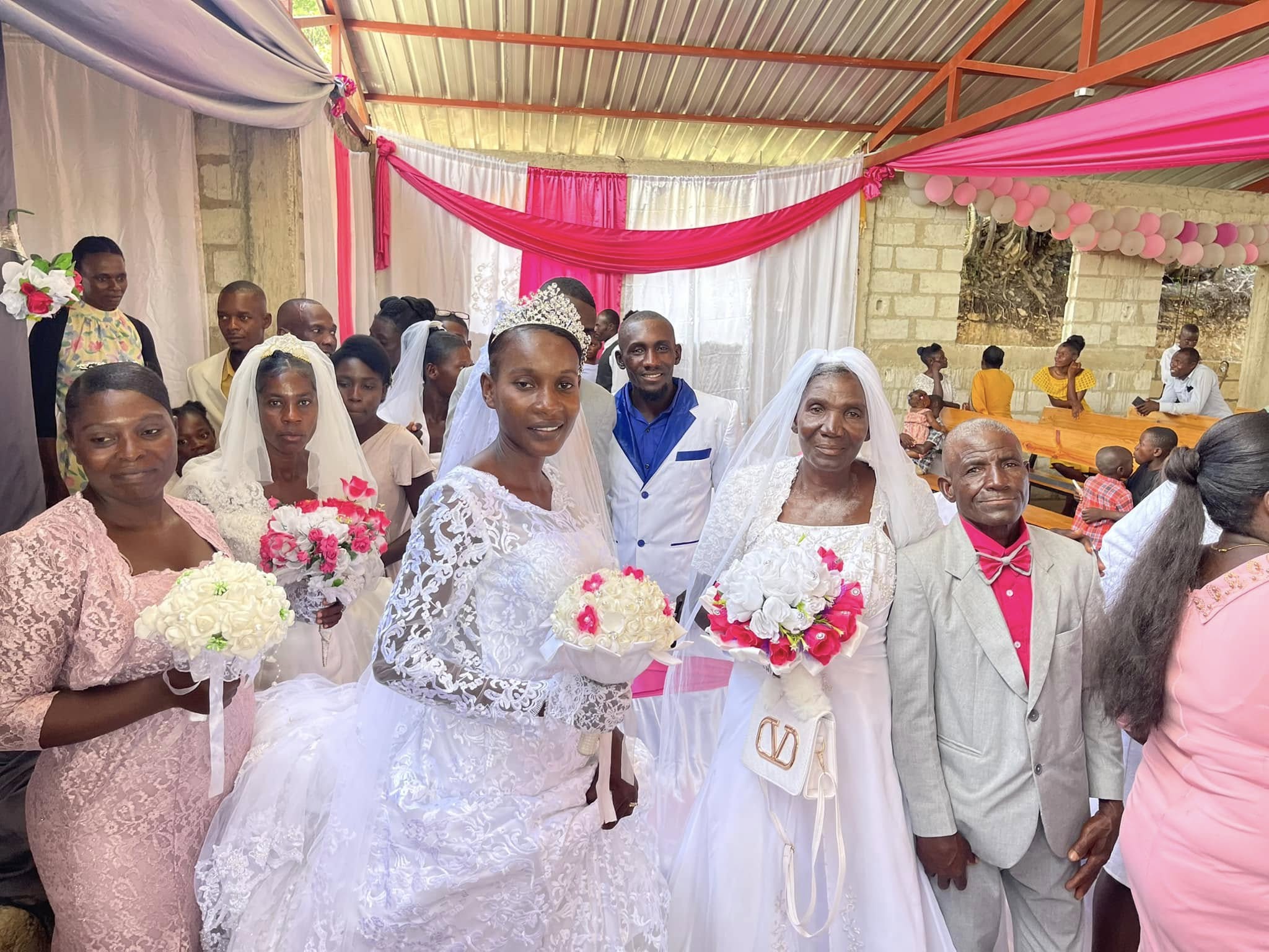 Bail Wedding (1)